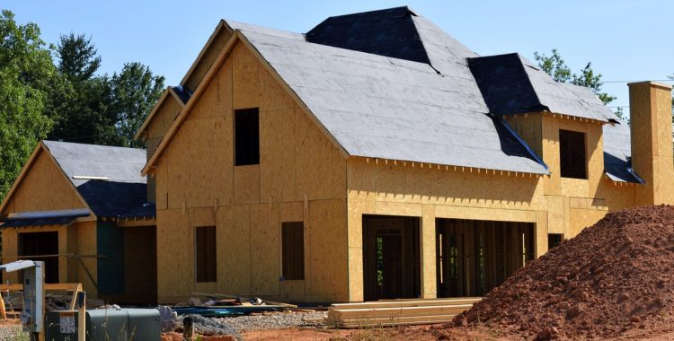 Pros And Cons: Older Homes Versus New Construction
